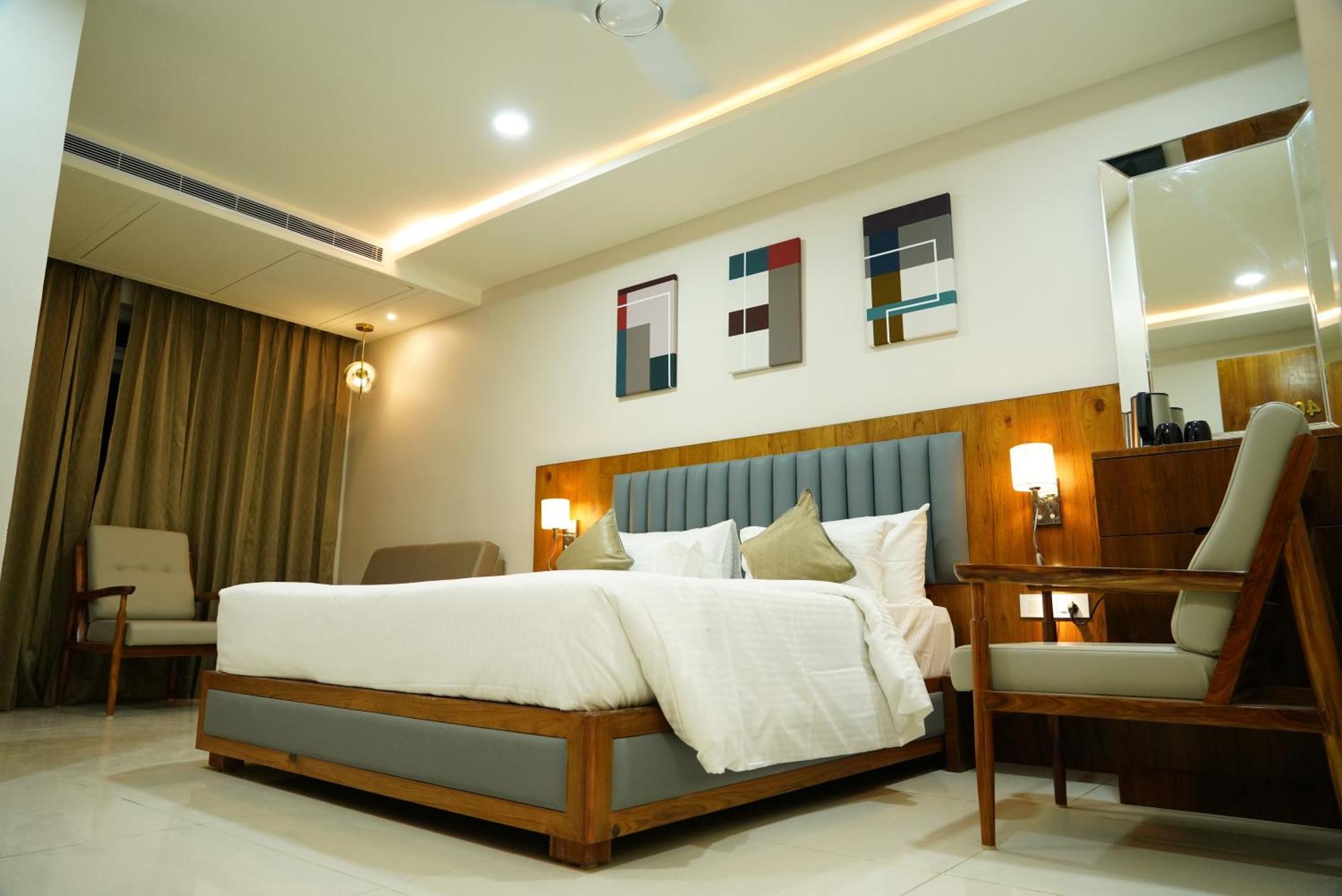 Hotel Pasupala Inn Anantapur Buitenkant foto